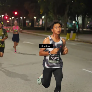 Runner Photo 7069555