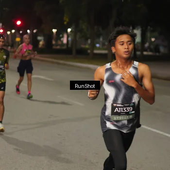 Runner Photo 7069601