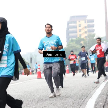 Runner Photo 7069663