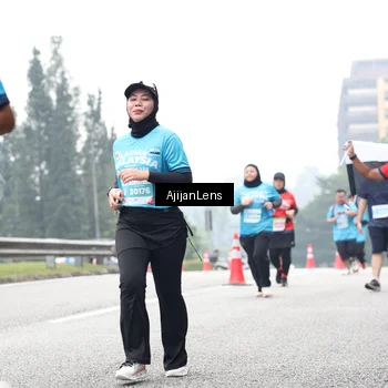 Runner Photo 7069673