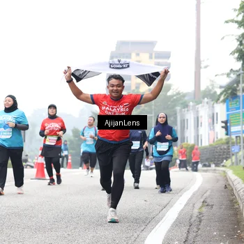 Runner Photo 7069683