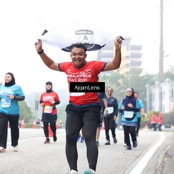 Runner Photo 7069705