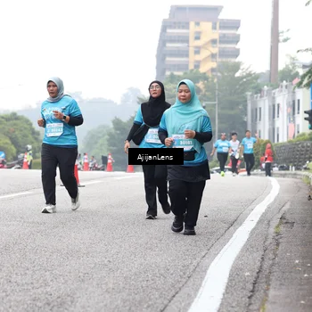 Runner Photo 7069943