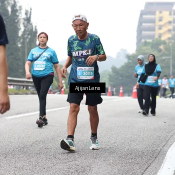 Runner Photo 7069987