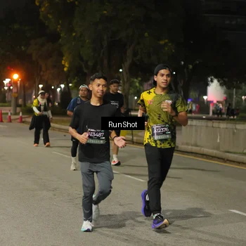 Runner Photo 7070015