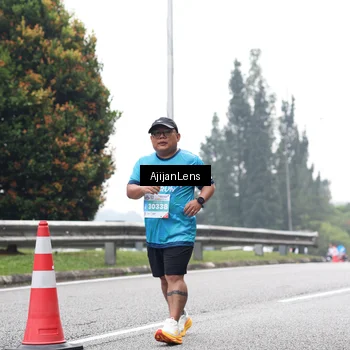 Runner Photo 7070095