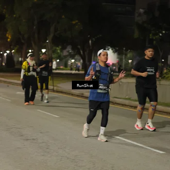 Runner Photo 7070096