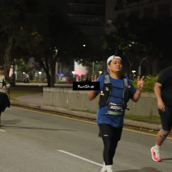 Runner Photo 7070117