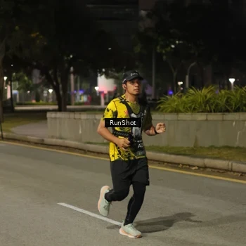 Runner Photo 7070198