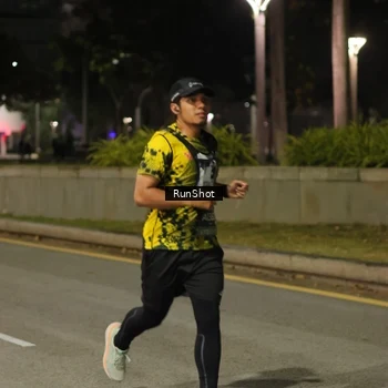 Runner Photo 7070212