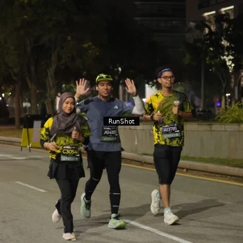 Runner Photo 7070255