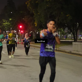 Runner Photo 7070286