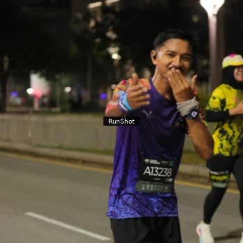 Runner Photo 7070297