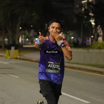 Runner Photo 7070302