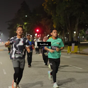 Runner Photo 7070306