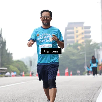 Runner Photo 7070311
