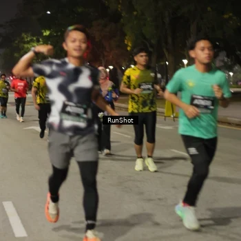 Runner Photo 7070322
