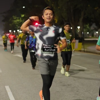 Runner Photo 7070326