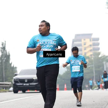 Runner Photo 7070335