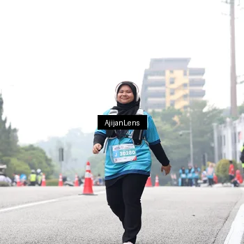 Runner Photo 7070336