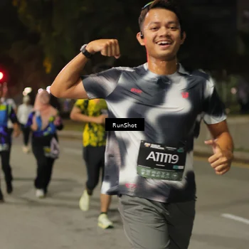 Runner Photo 7070351