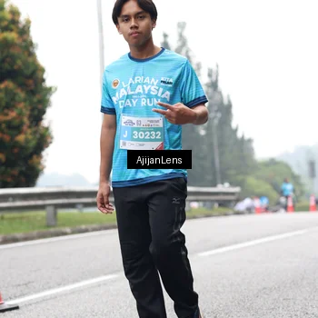 Runner Photo 7070376