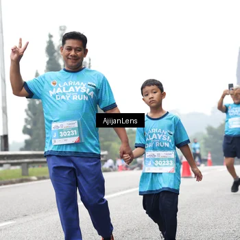 Runner Photo 7070377