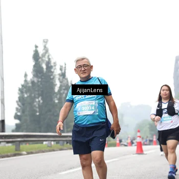 Runner Photo 7070378