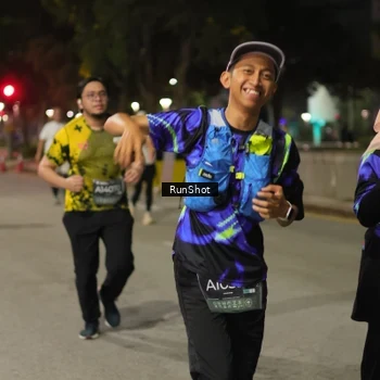 Runner Photo 7070419
