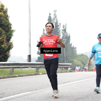 Runner Photo 7070442