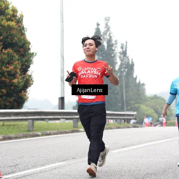 Runner Photo 7070443