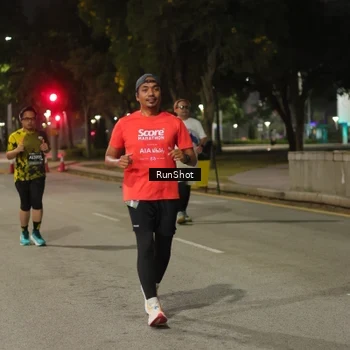 Runner Photo 7070518