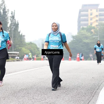 Runner Photo 7070525