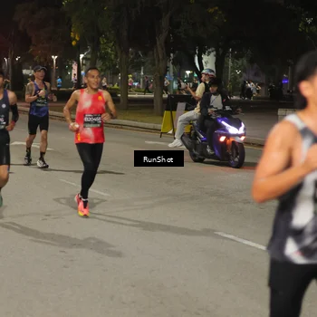 Runner Photo 7070549