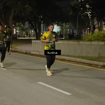 Runner Photo 7070623