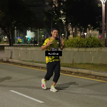 Runner Photo 7070681