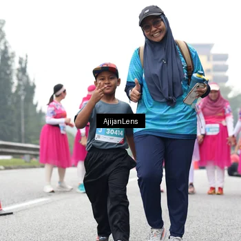 Runner Photo 7070695