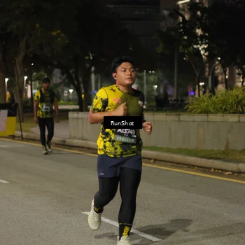Runner Photo 7070701