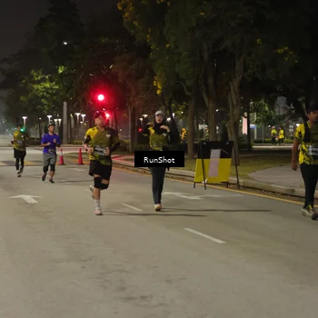 Runner Photo 7070705