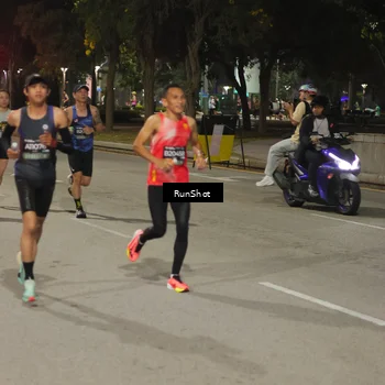 Runner Photo 7070739