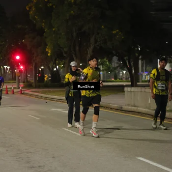 Runner Photo 7070749