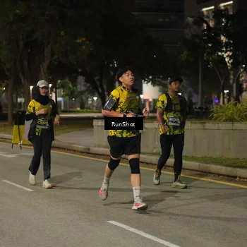 Runner Photo 7070753