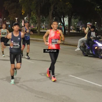Runner Photo 7070820
