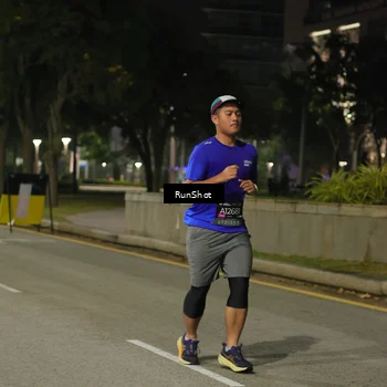 Runner Photo 7070842