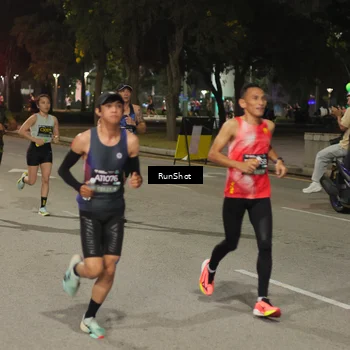 Runner Photo 7070847