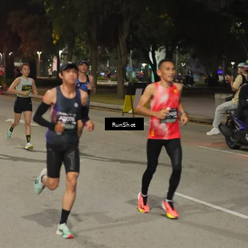 Runner Photo 7070849