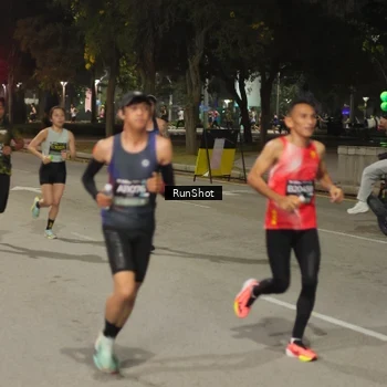 Runner Photo 7070859
