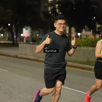 Runner Photo 7070862