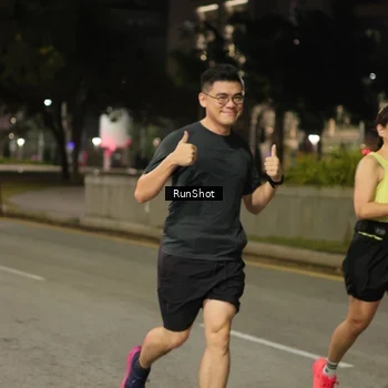 Runner Photo 7070863