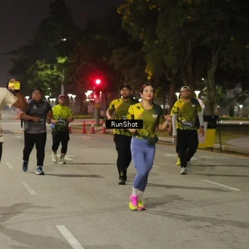 Runner Photo 7070891